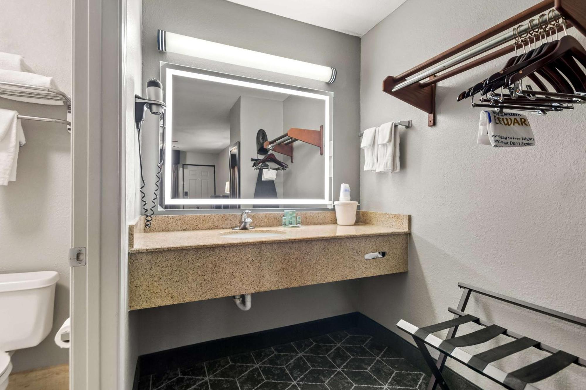 Best Western Inn Monroeville Exterior foto