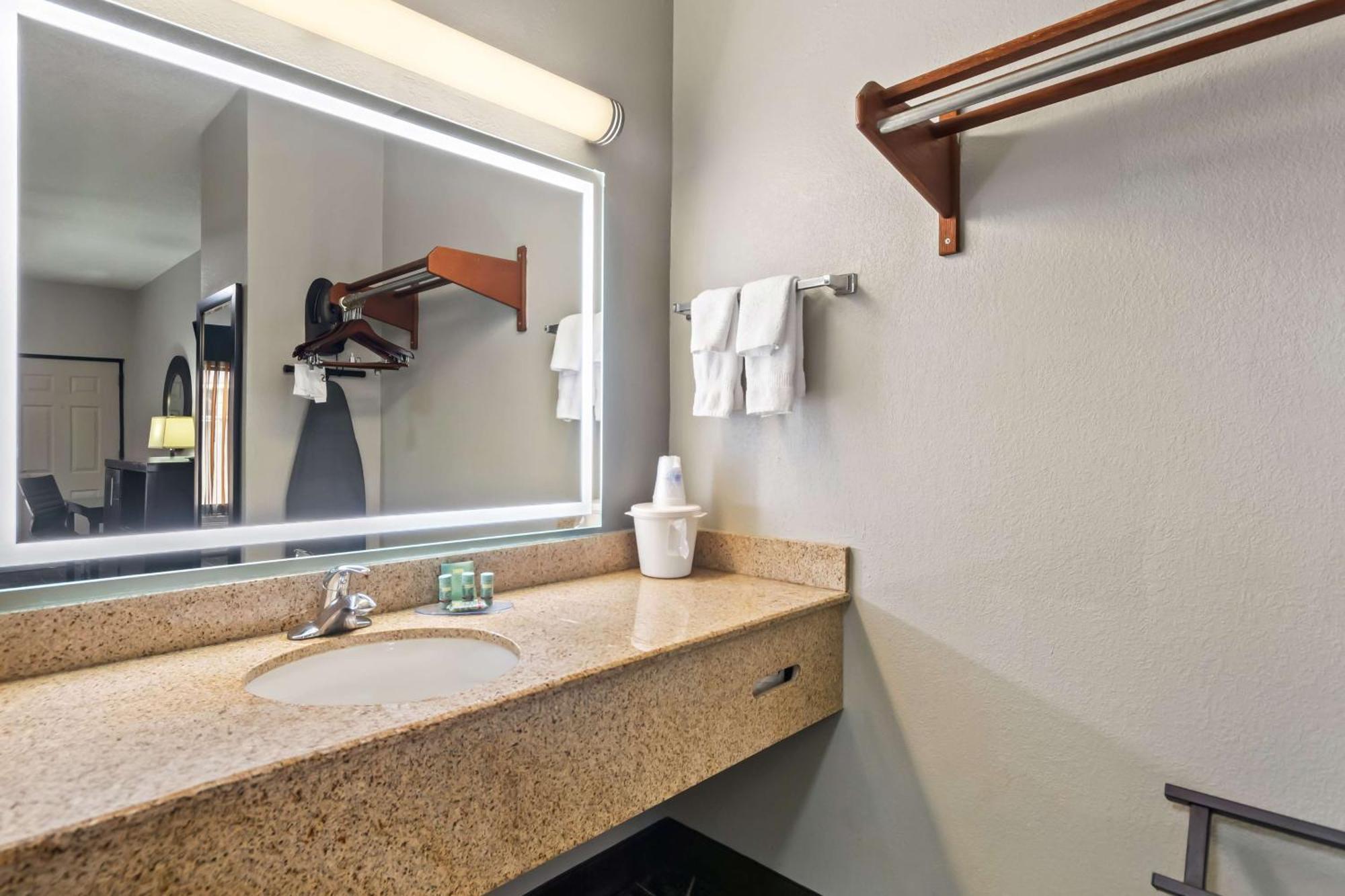 Best Western Inn Monroeville Exterior foto